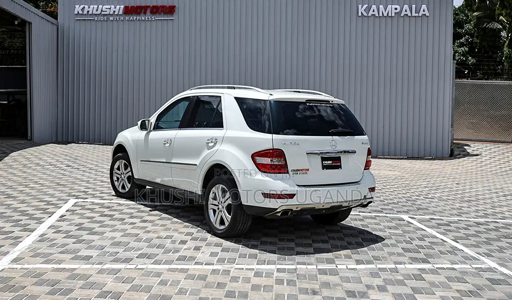 Mercedes-Benz M Class 2010 Pearl