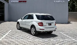Mercedes-Benz M Class 2010 Pearl