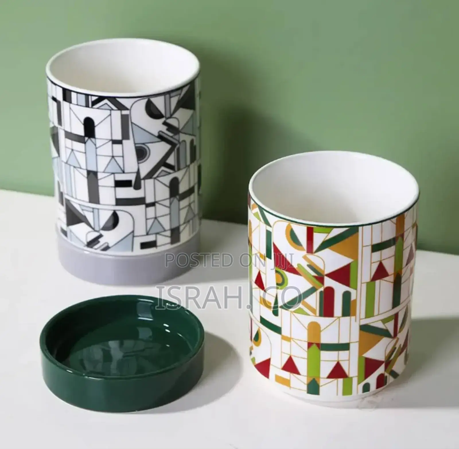 Ceramic Utensil Holder With a Geometric Pattern