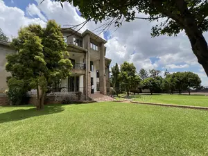 9bdrm House in Mbuya, Central Division for rent