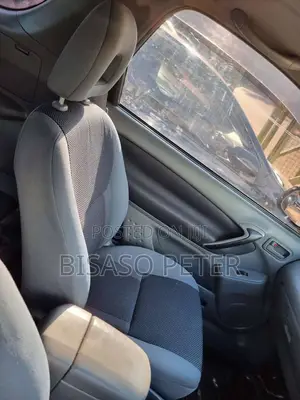Toyota RAV4 Automatic 2003 White