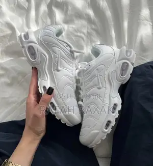 Original Unisex Snow White Nike Tn Air Max Plus Sneakers