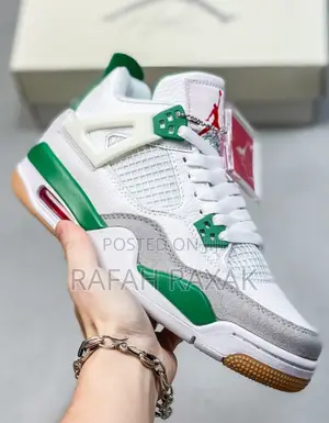 Original White/Green Unisex Nike Air Jordan 4 Retro Sneakers