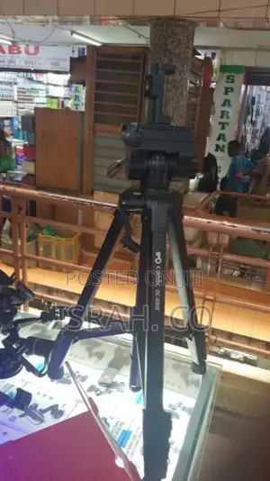 Somita St-3520 Tripod, Identified by the Text "Canòc Dc-6915