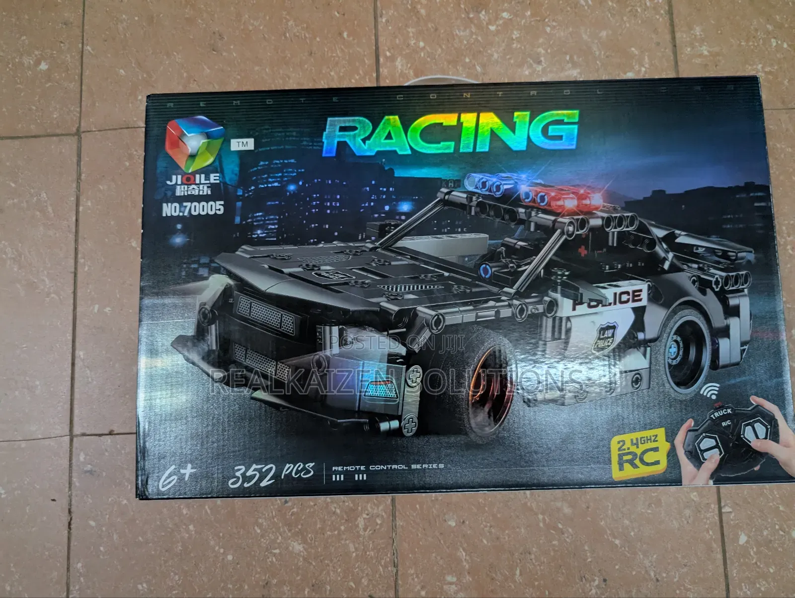 Racing Car Remote-Controlled Building Block Set 352pcs