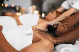 Professional Full Body Massage Therapists And Trainers
