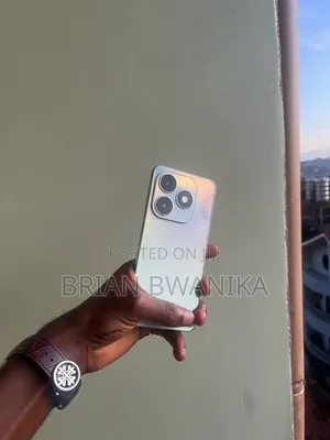 Tecno Spark 20 128 GB White