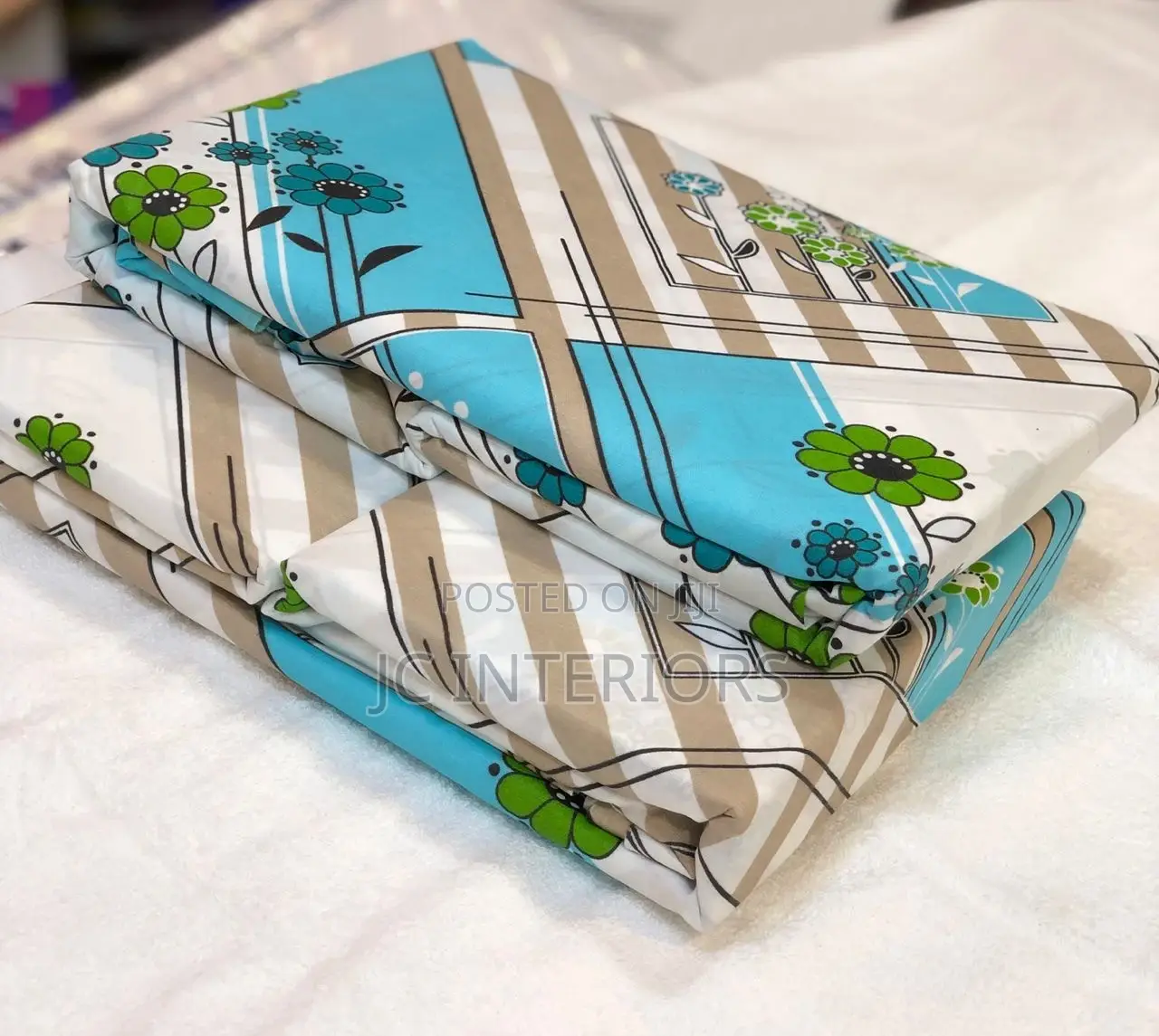 Cotton 6x6 Bed Sheets With 4 Pillow Cases