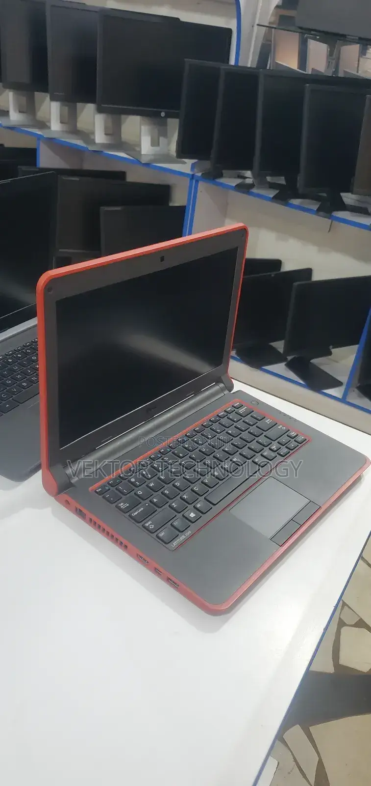 Laptop Dell Latitude 13 3340 4GB Intel HDD 500GB