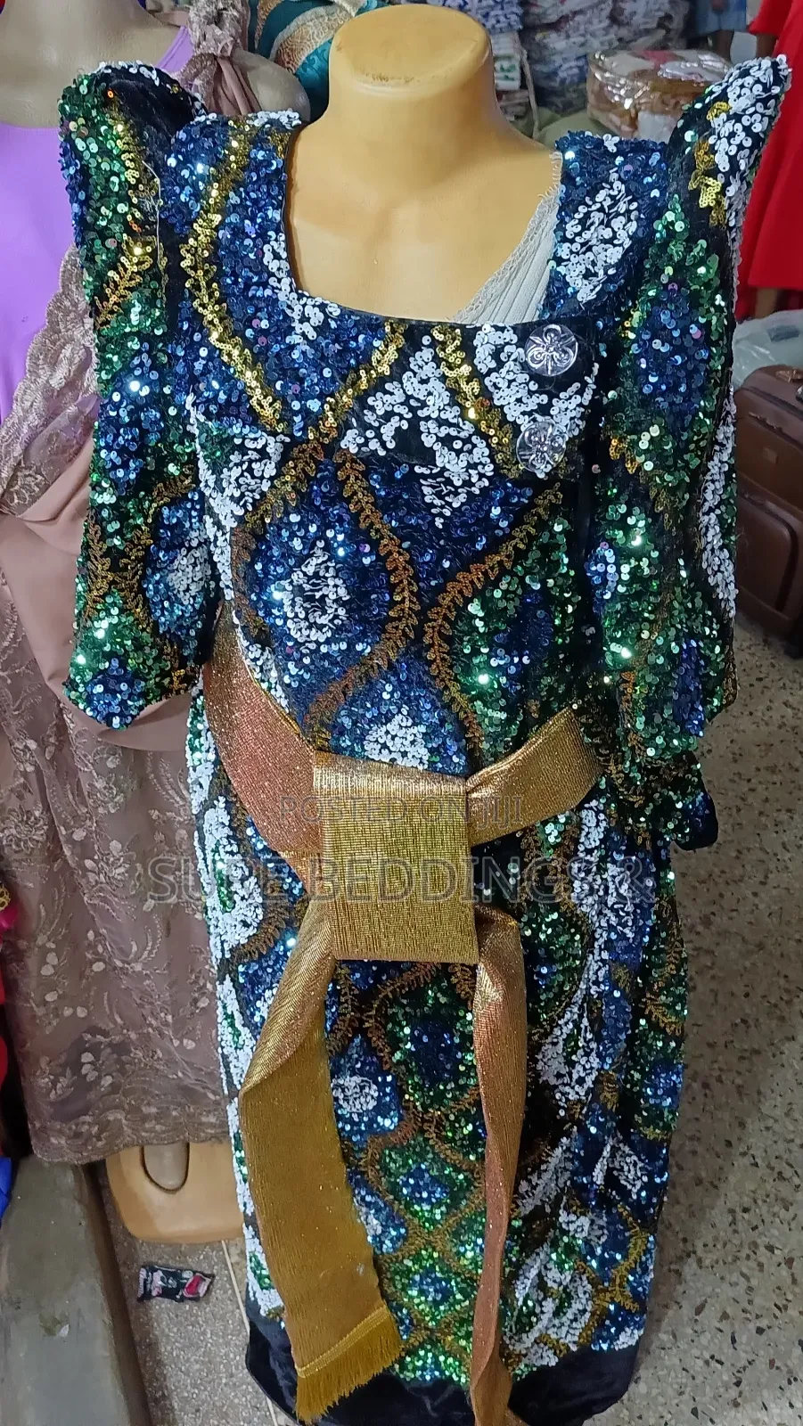 Ready Designer Changing Gomesi