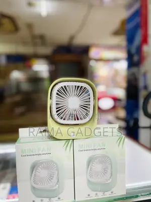 Desk Fan Strong Air Quiet Operation 3 Speed Mini Table