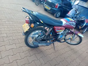 Bajaj Boxer 150 UG 2021 Red