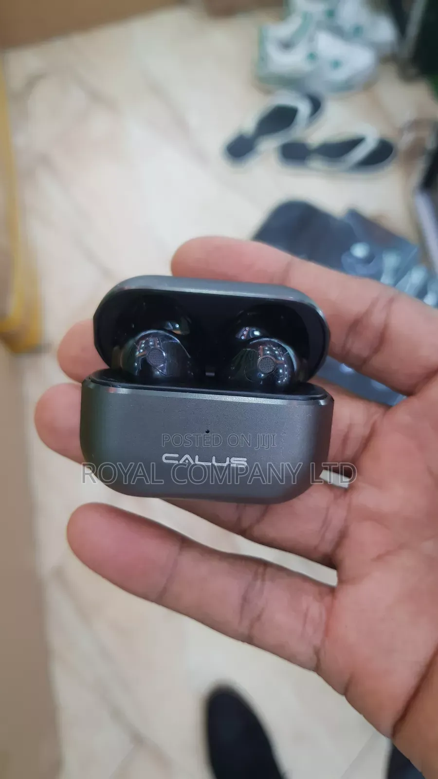 Blue P12 Earpods