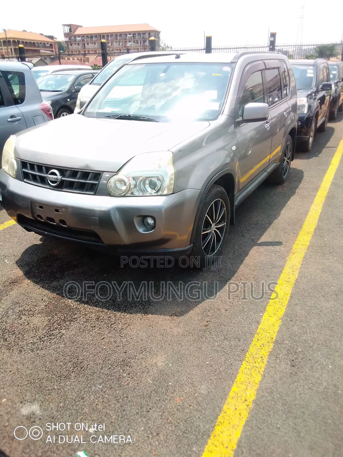 Nissan X-Trail 2011 Gray