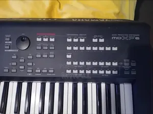 Yamaha Moxf6 Music Production Synthesizer Keyboard 61 Key