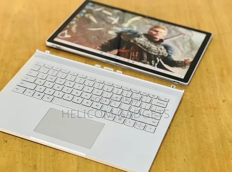 New Laptop Microsoft Surface Book 2 16GB Intel Core I7 SSD 512GB