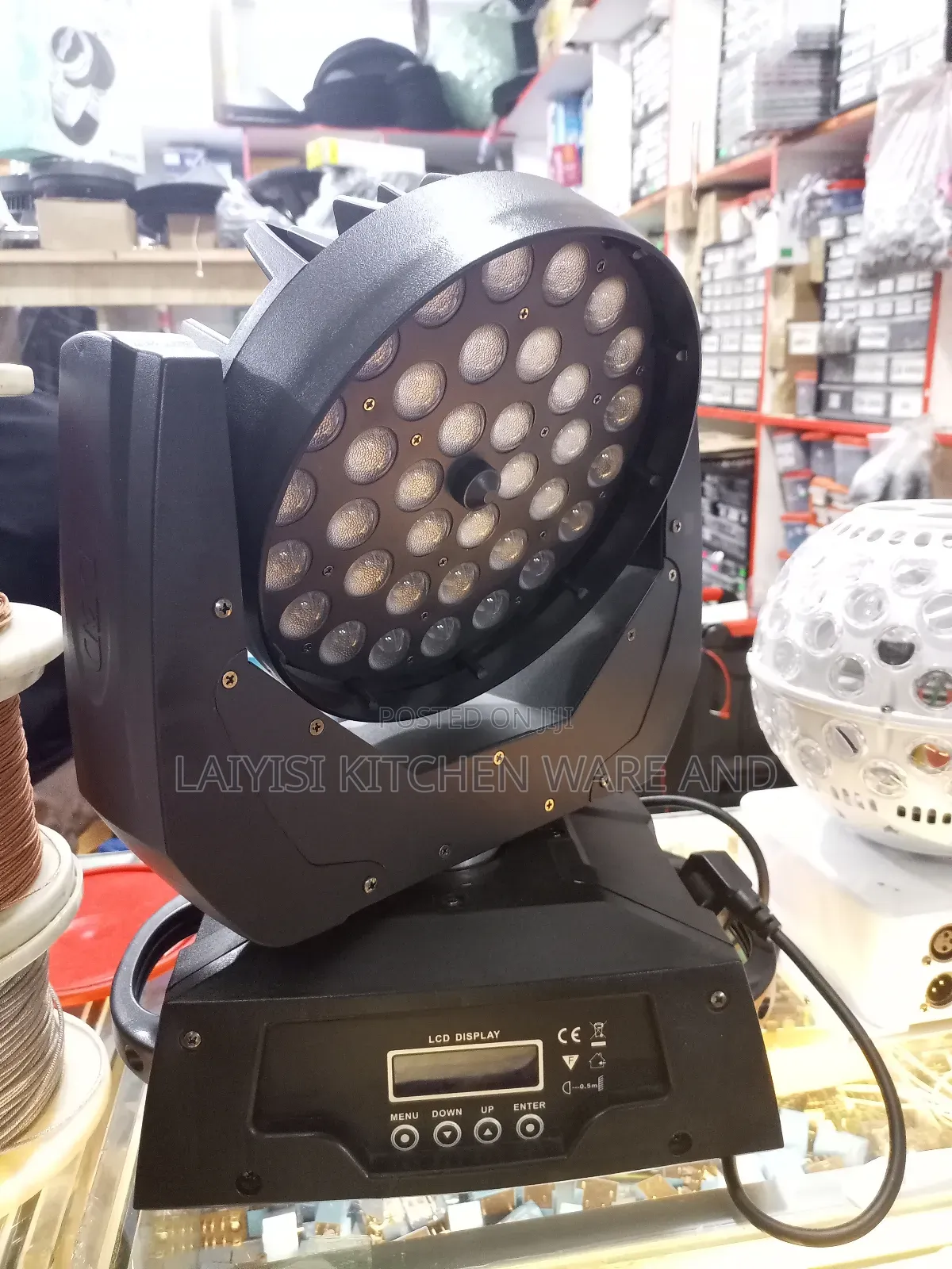LCD Screen Moving Head Light 6in1stage Light Disco Wedding