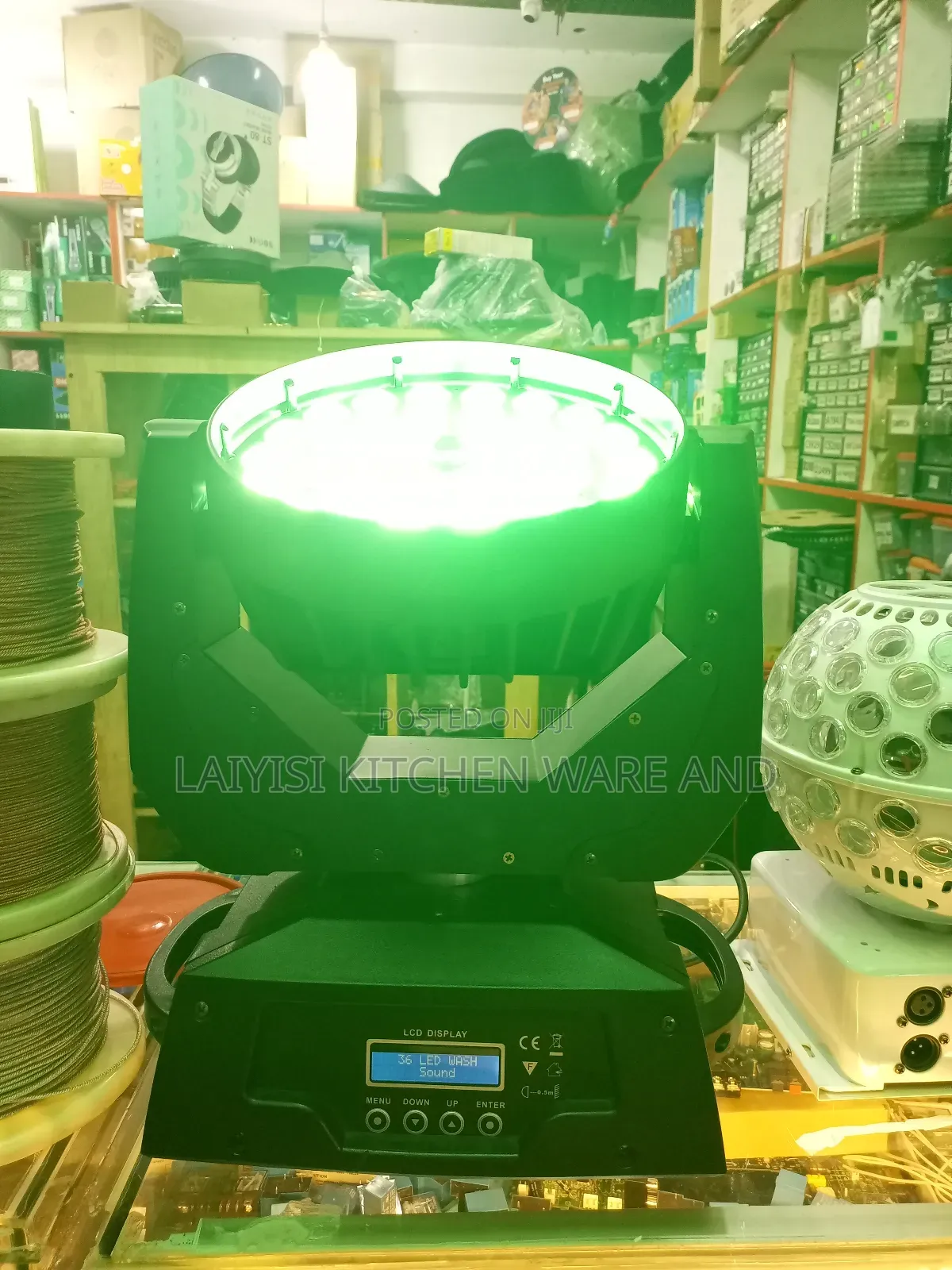 LCD Screen Moving Head Light 6in1stage Light Disco Wedding