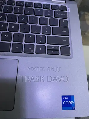 Laptop Dell Latitude 5330 16GB Intel Core I5 SSD 512GB