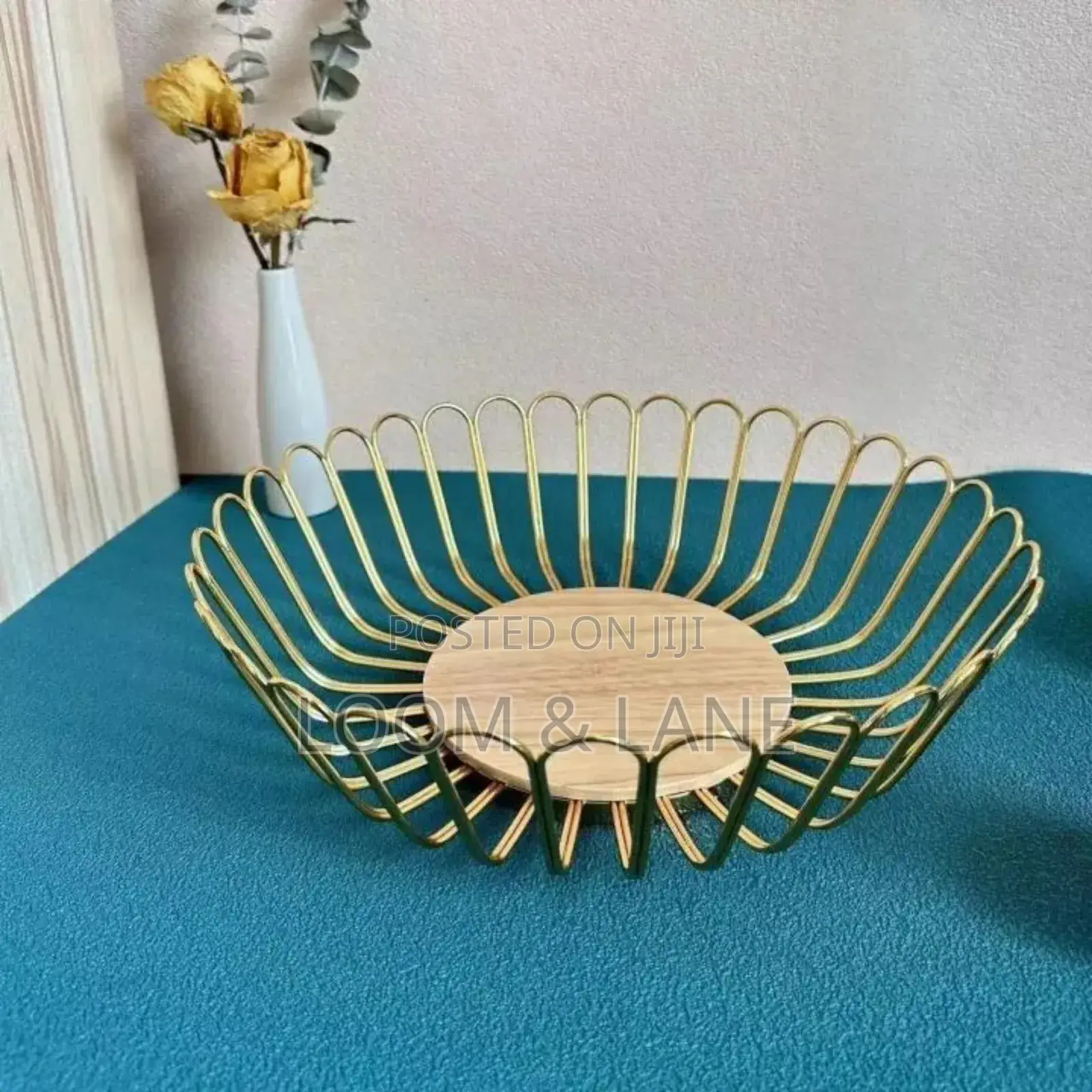 Creative Round Metal Fruit Bowl