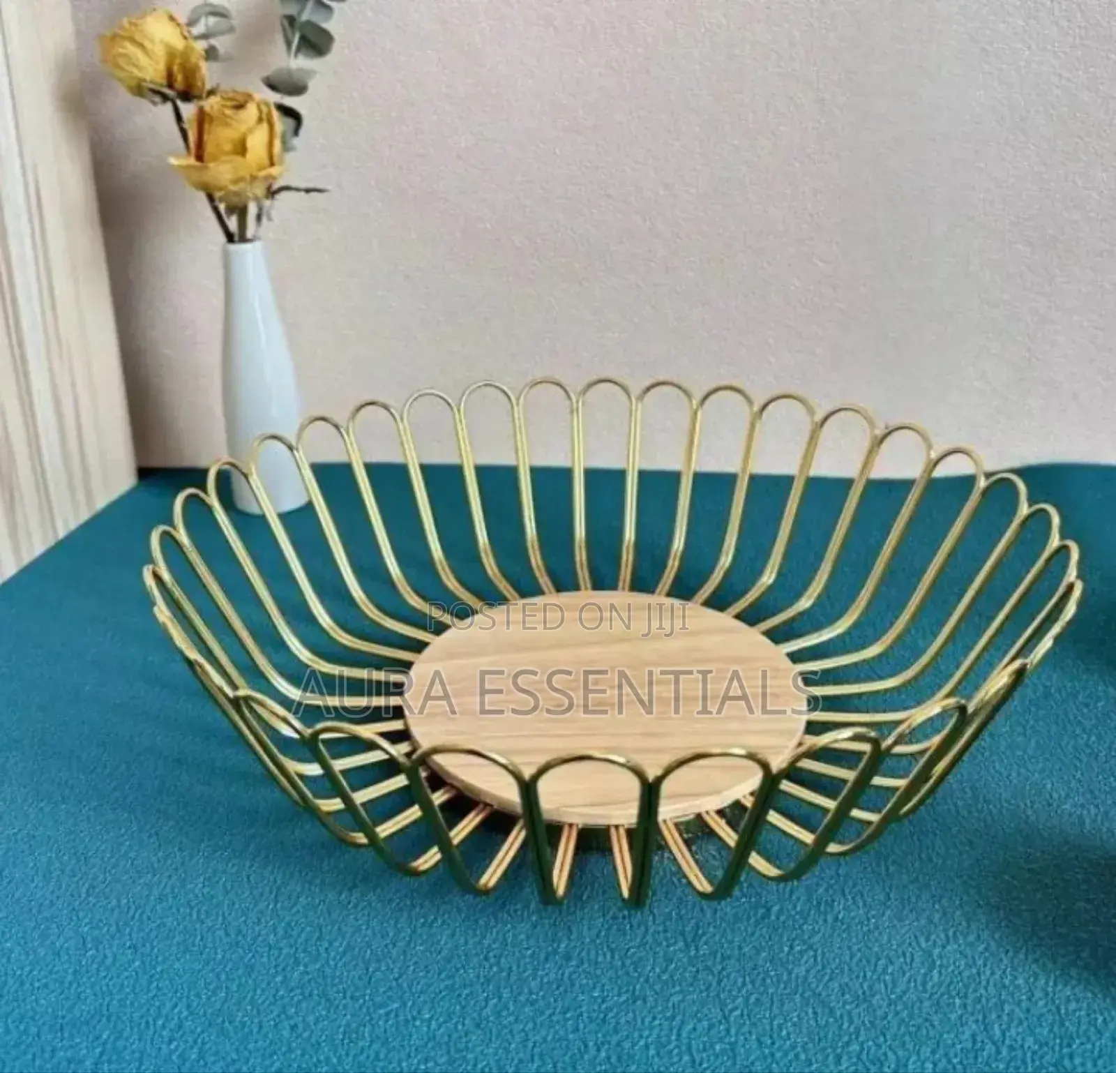 Creative Round Metal Fruit Bowl