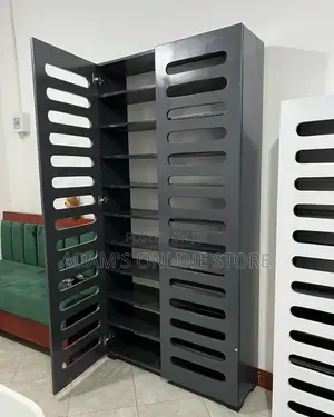 Black Shoe Rack