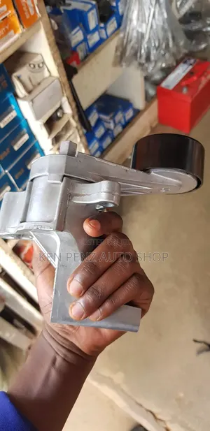 Belt Tensioner for Toyota Hillux and Toyota Fortuner