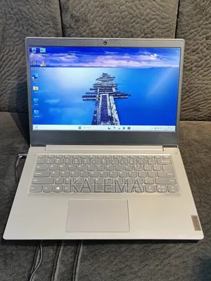 Laptop Lenovo IdeaPad 110 8GB Intel Core I5 HDD+SSD 256GB