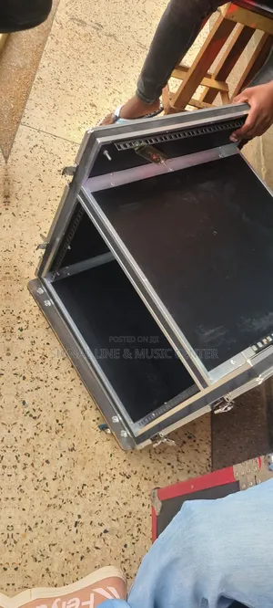 Rack Case Double Layer 8u Size/ Flight Case/ Dj Box