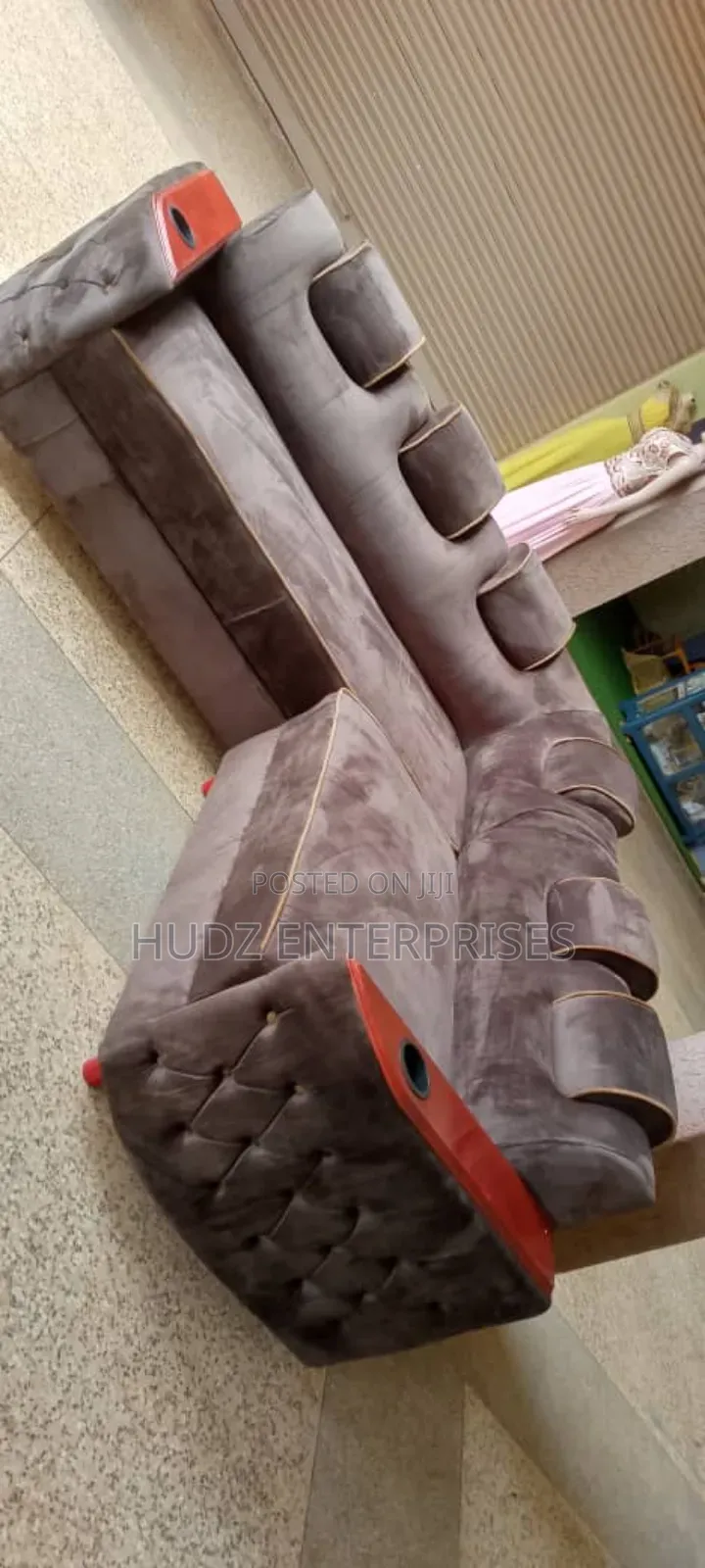High Quality 5 Seaters Sofa