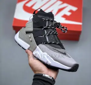 Original Nike Air Huarache Gripp High Top Sneaker