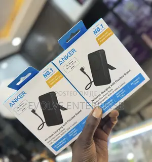 Anker Maggo Power Bank With a Flexible Stand