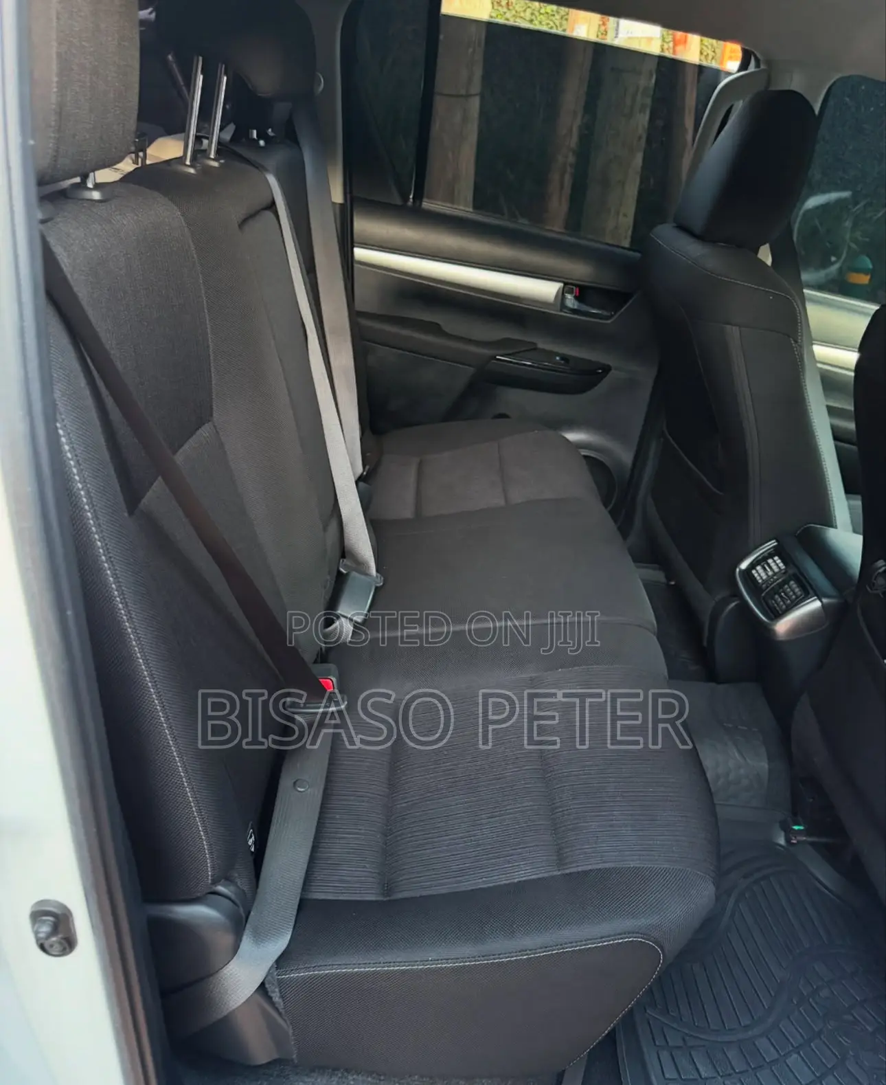 Toyota Hilux 2021 White
