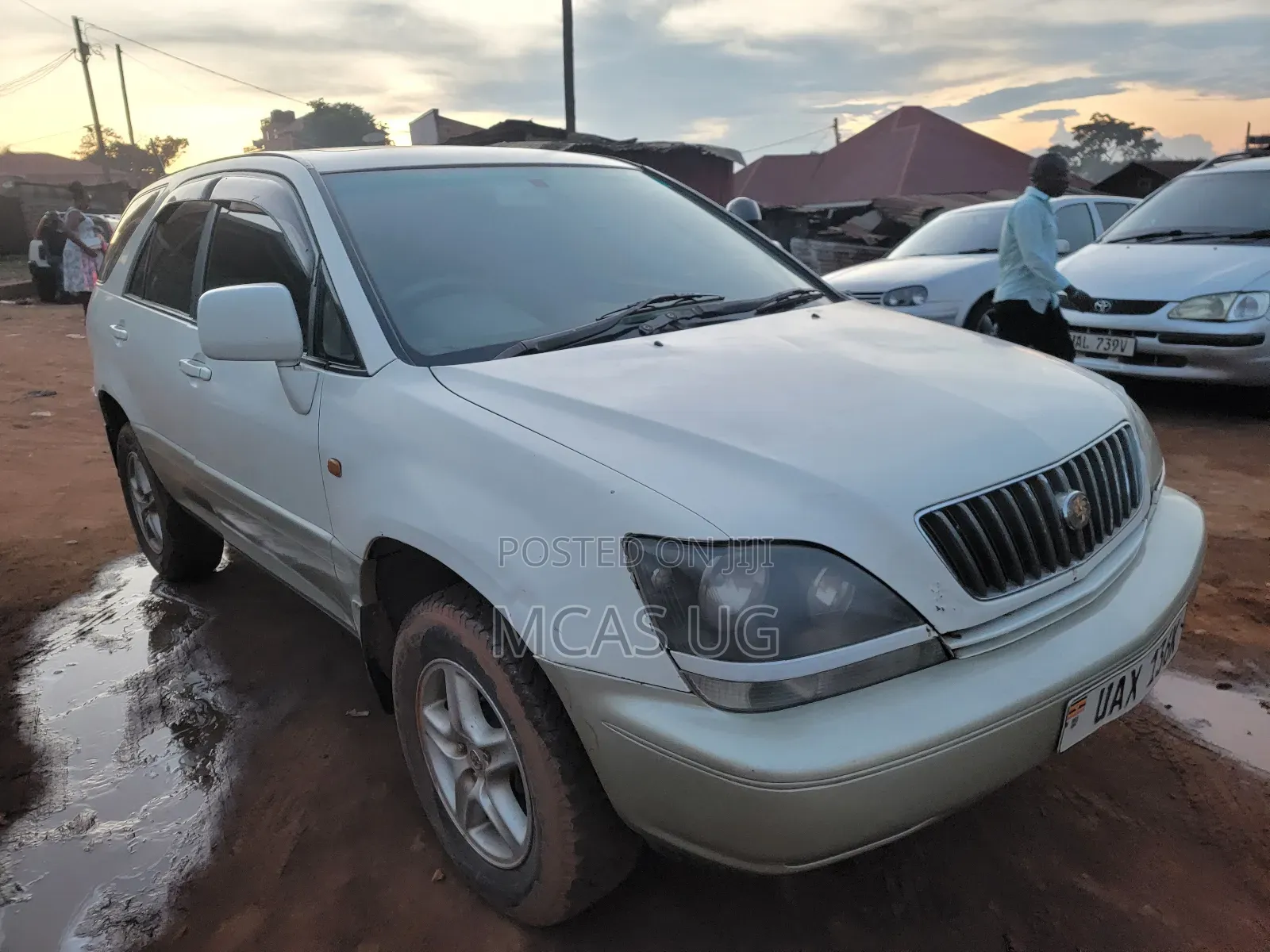 Toyota Harrier 2001 White
