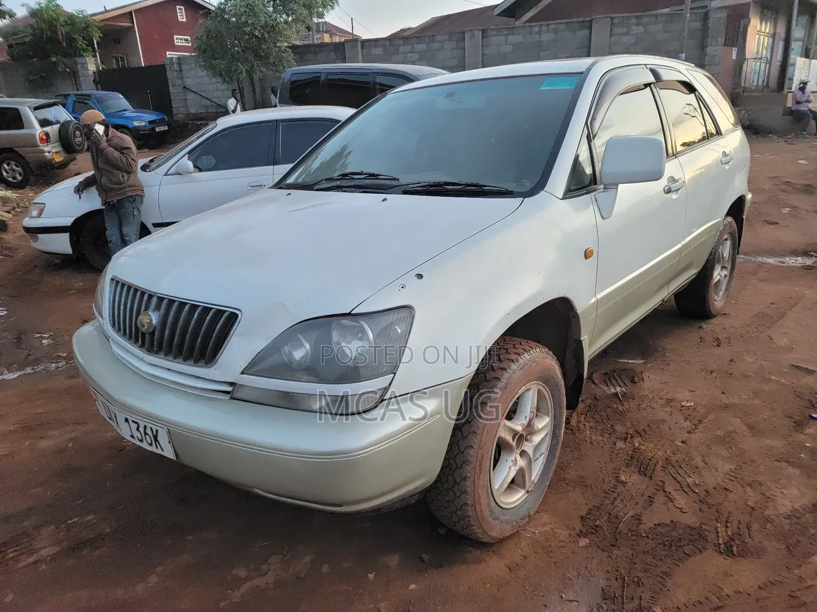 Toyota Harrier 2001 White