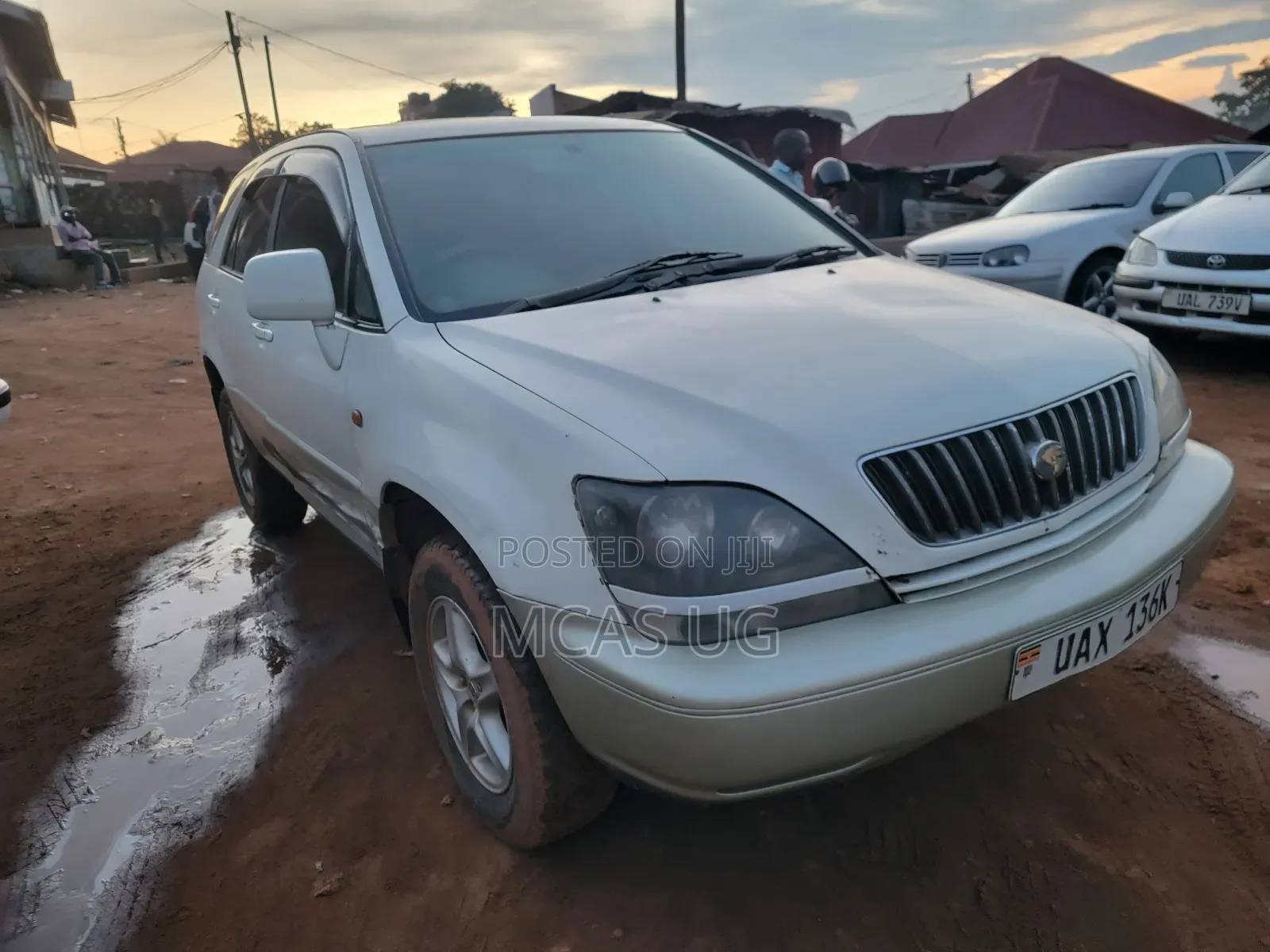 Toyota Harrier 2001 White