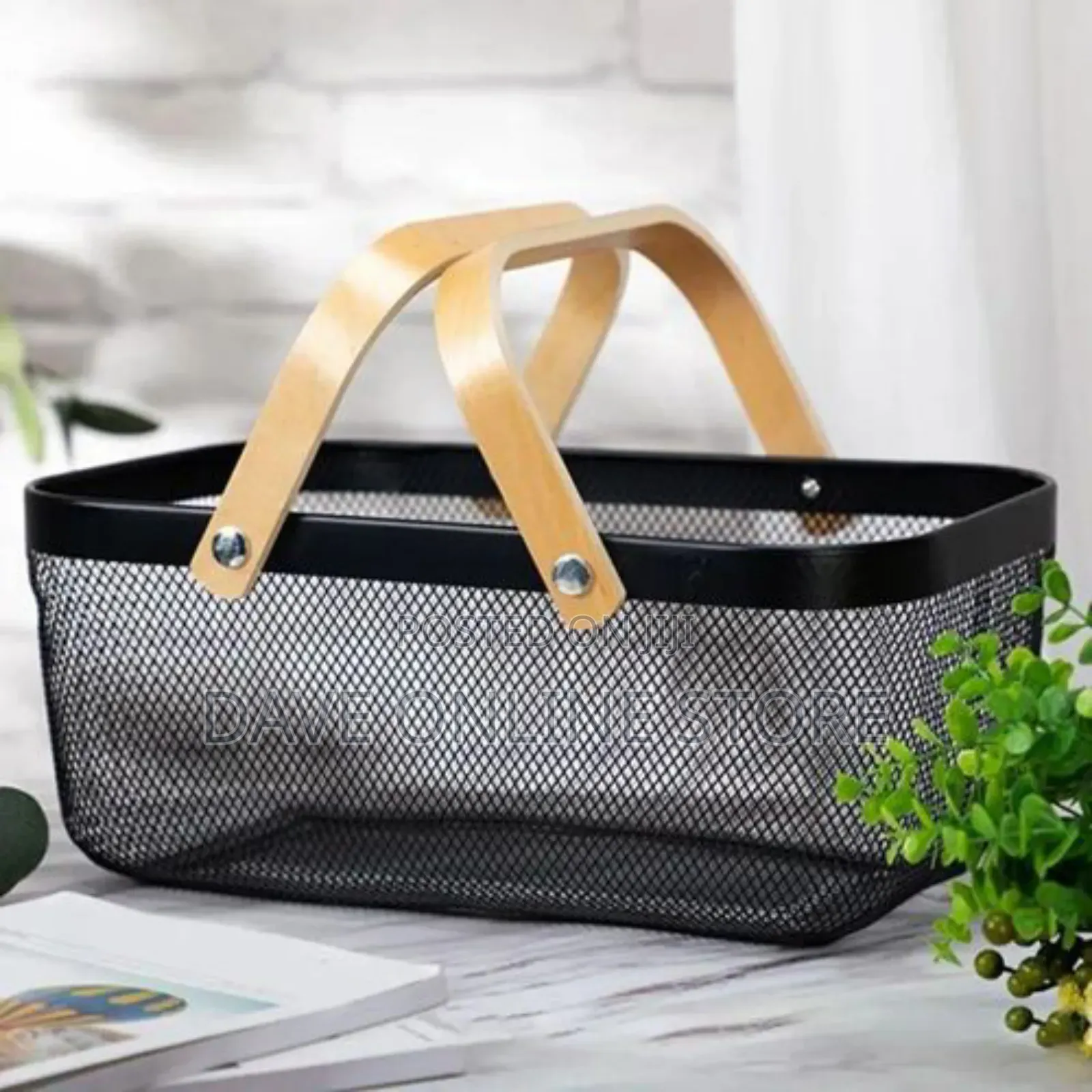 Metal Mesh Steel Storage Organizer Basket With Bamboo Handle