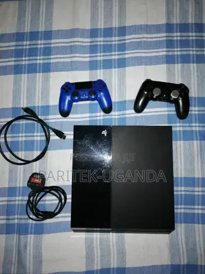 Sony Ps4 Used 500gb 10 Games/ 02 Controllers