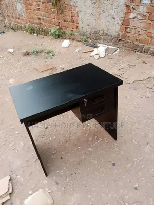 Black Office Desk (1 Meter)