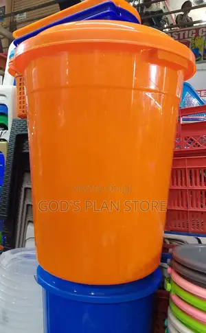 Outdoor Plastic Buckets