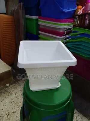 Square Plastic Flower (Small)