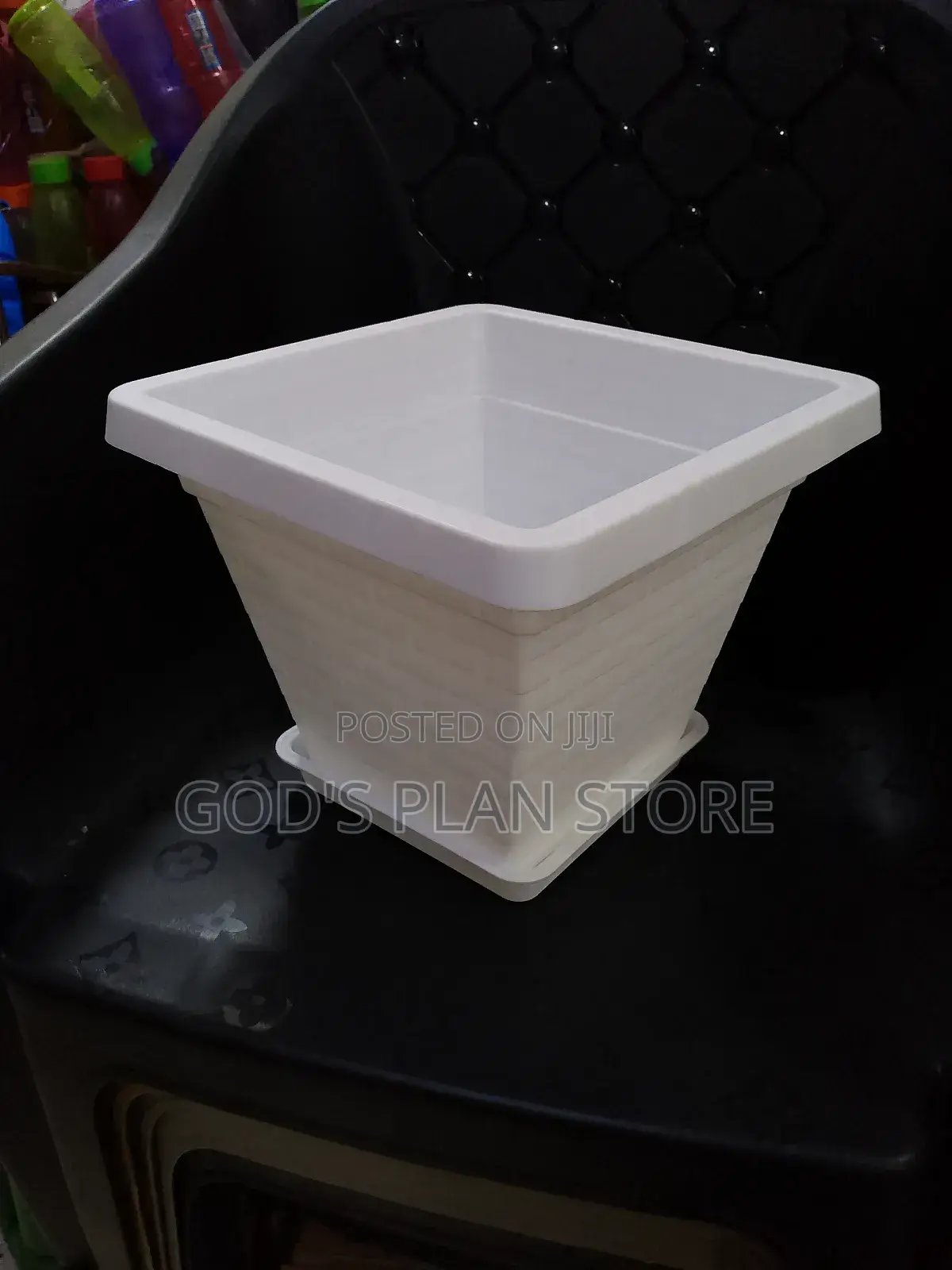 Square Plastic Flower (Small)