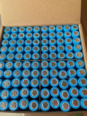 Lithium Ion Battery 18650 3.7v Rechargeable a Pair