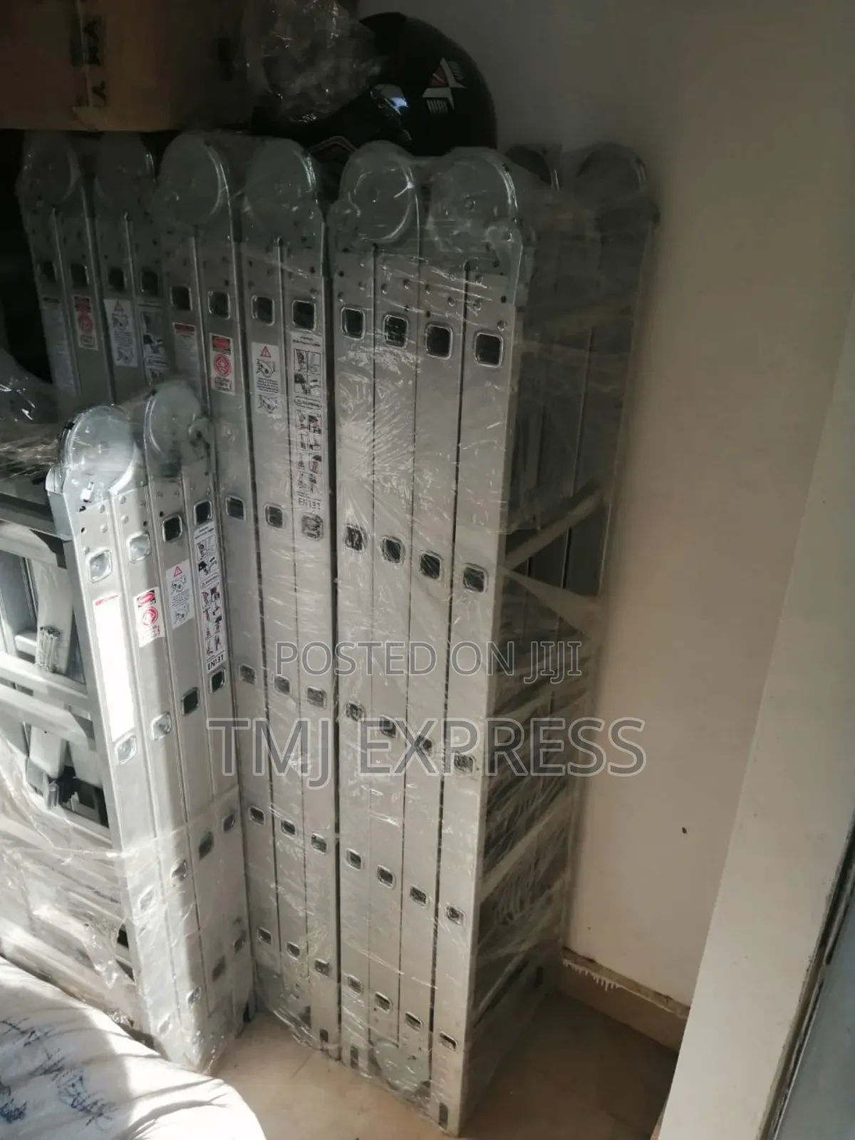 Minara Ladders 4x5