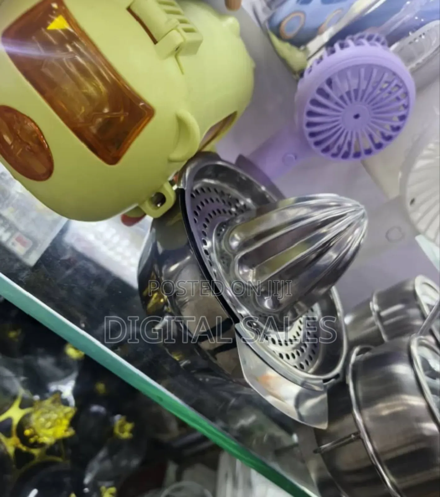 Lemon Squeezer Grater.