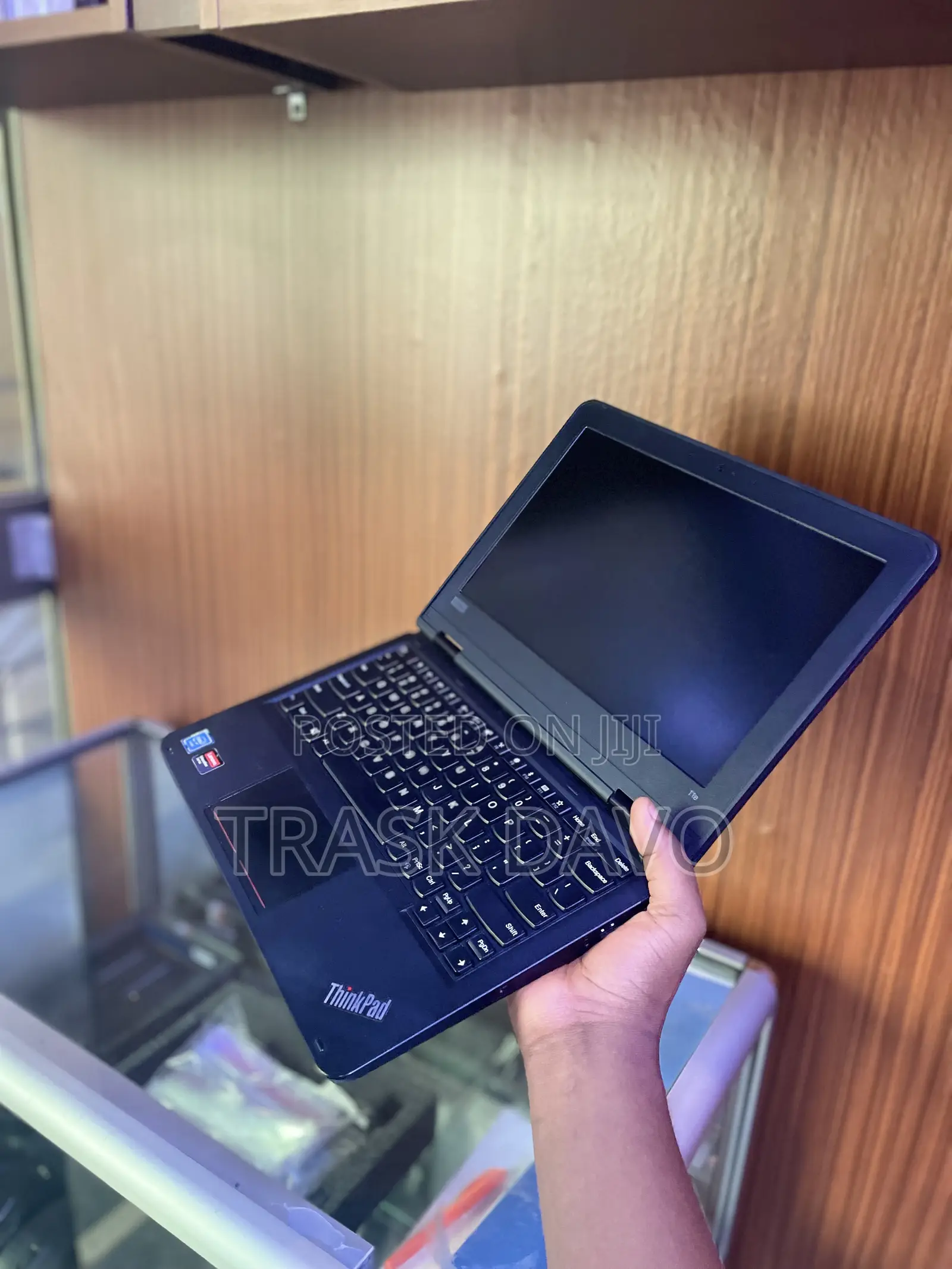 Laptop Lenovo Yoga 11e 4GB Intel Celeron SSD 256GB