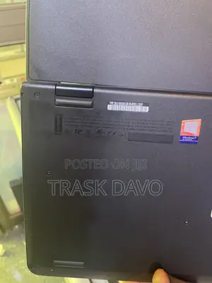 Laptop Lenovo Yoga 11e 4GB Intel Celeron SSD 256GB