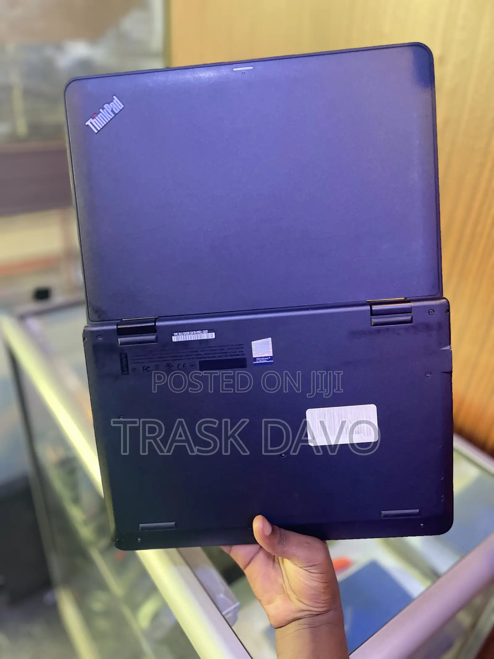 Laptop Lenovo Yoga 11e 4GB Intel Celeron SSD 256GB