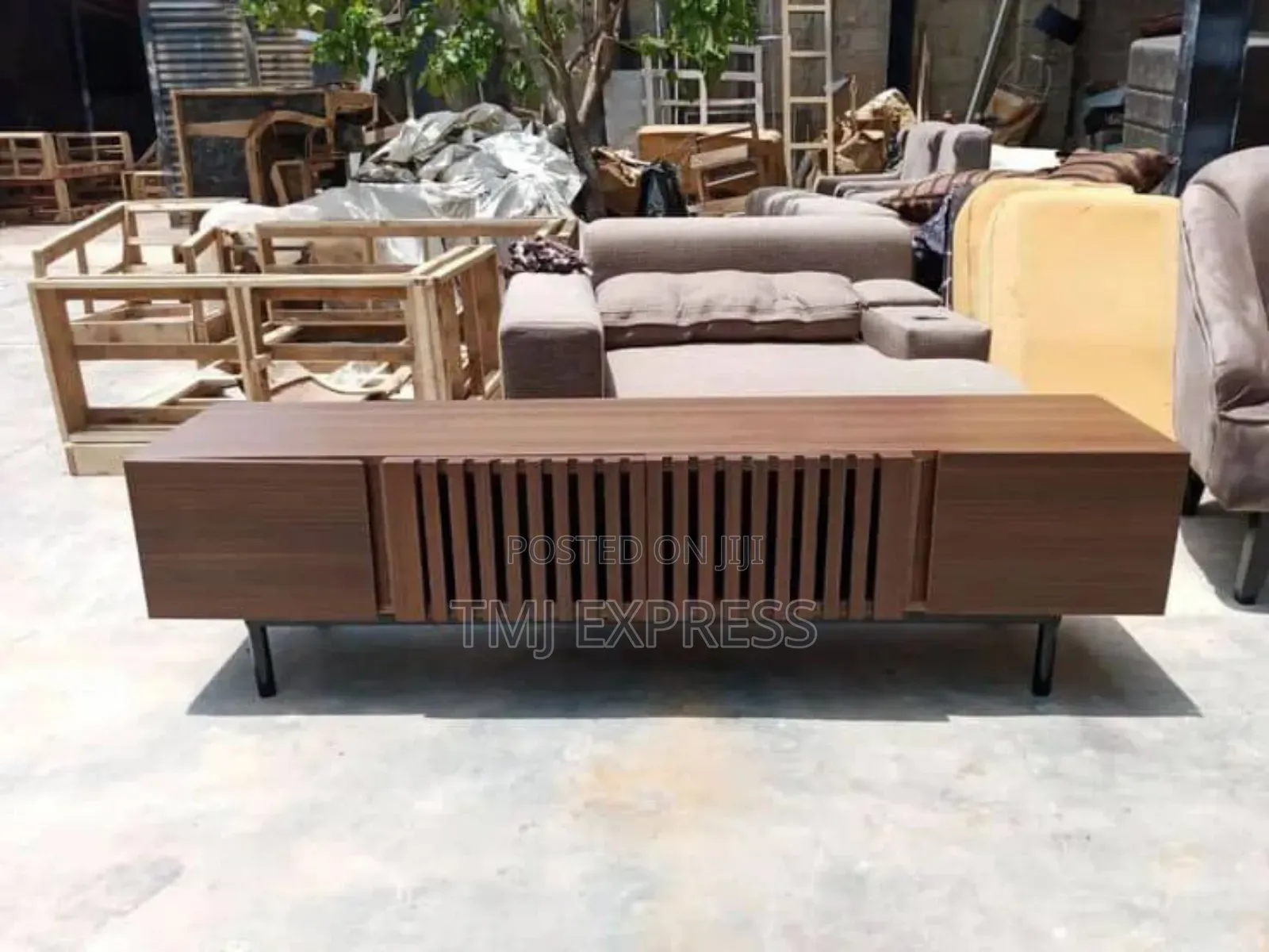 Elegant Tv Stand