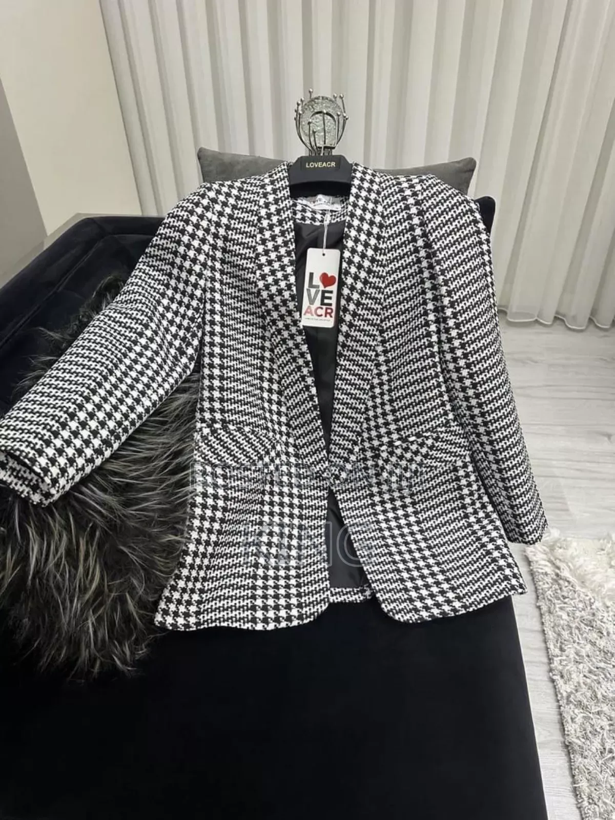 Bold Ladies Premium Coat